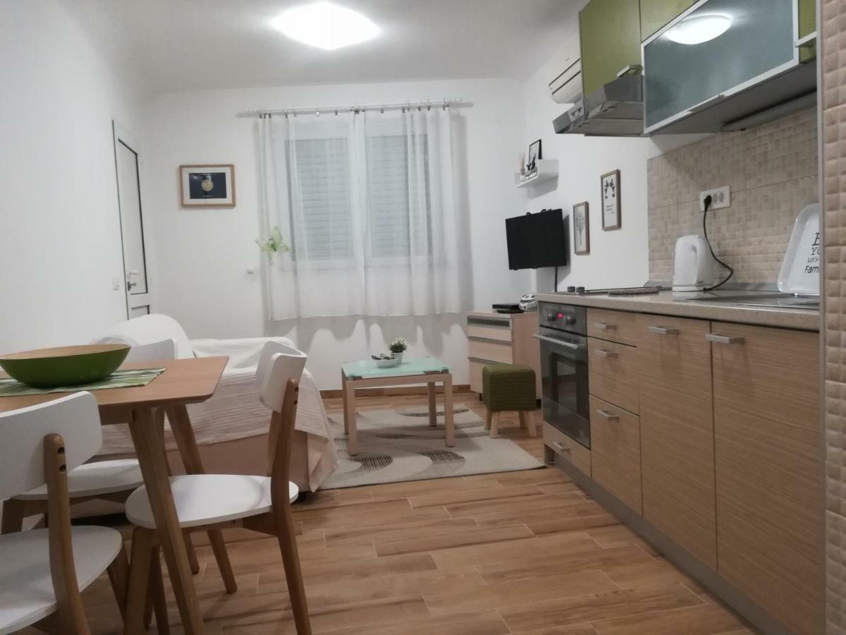 Iris Apartment Mlini Luaran gambar